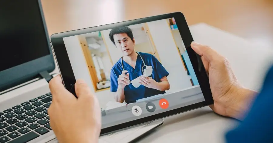telehealth-therapy-federal-workers - Dynamic Health Complete Care federal worker attending telehealth therapy appointment from home